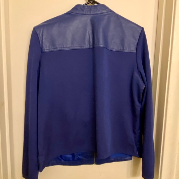 Peter Nygard Women's Cobalt Blue Ruffles & Studded Leather Jacket Size M - Picture 3 of 8